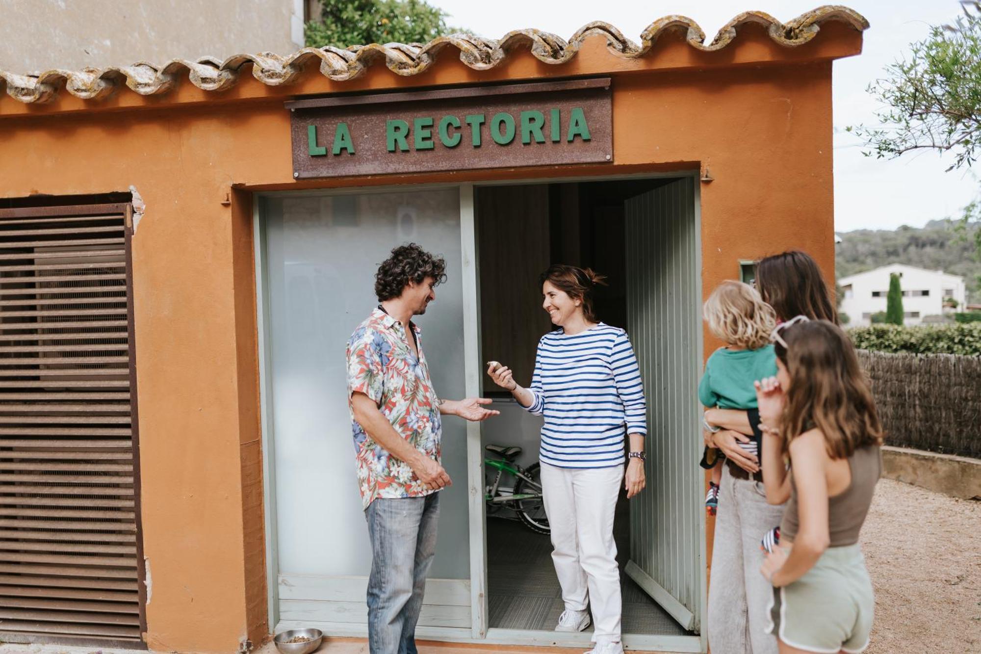 Apartamentos En La Rectoria De Regencós 外观 照片