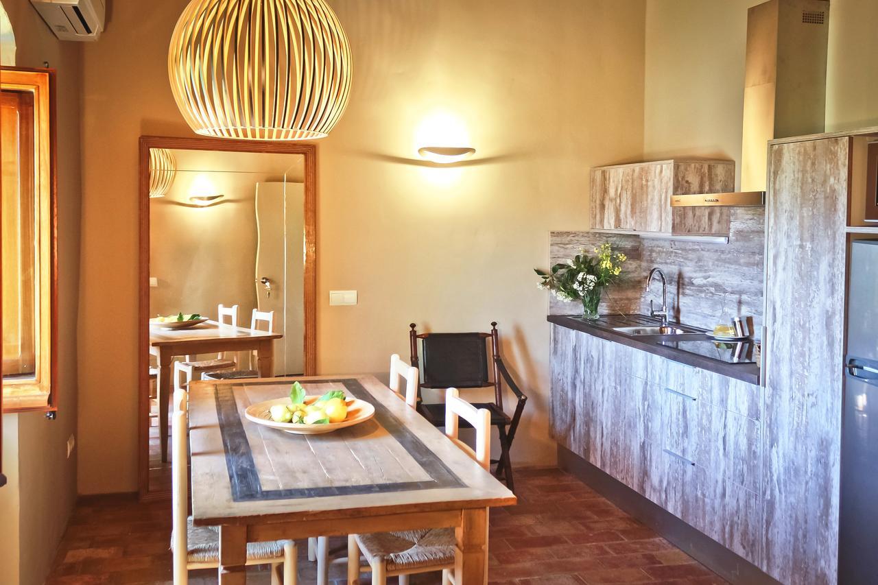 Apartamentos En La Rectoria De Regencós 外观 照片